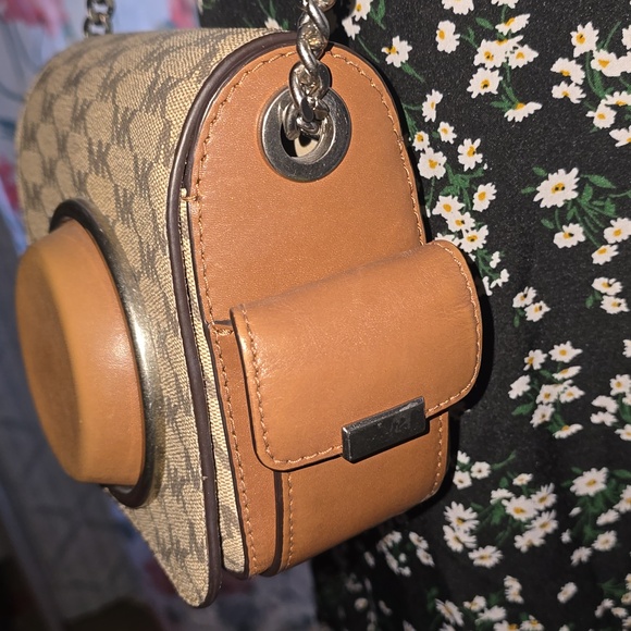 Michael Kors Brown Logo Crossbody Camera Bag - Picture 3 of 10